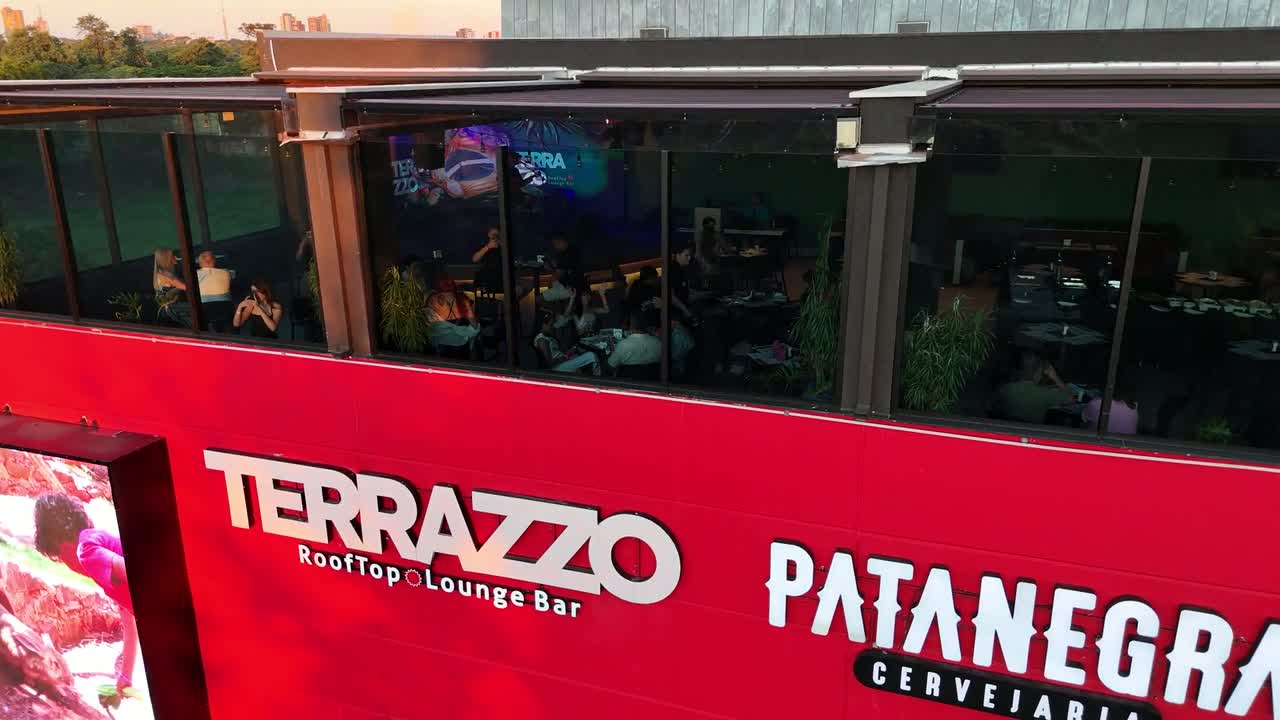 Vista aérea da fachada do Terrazzo Rooftop Bar
